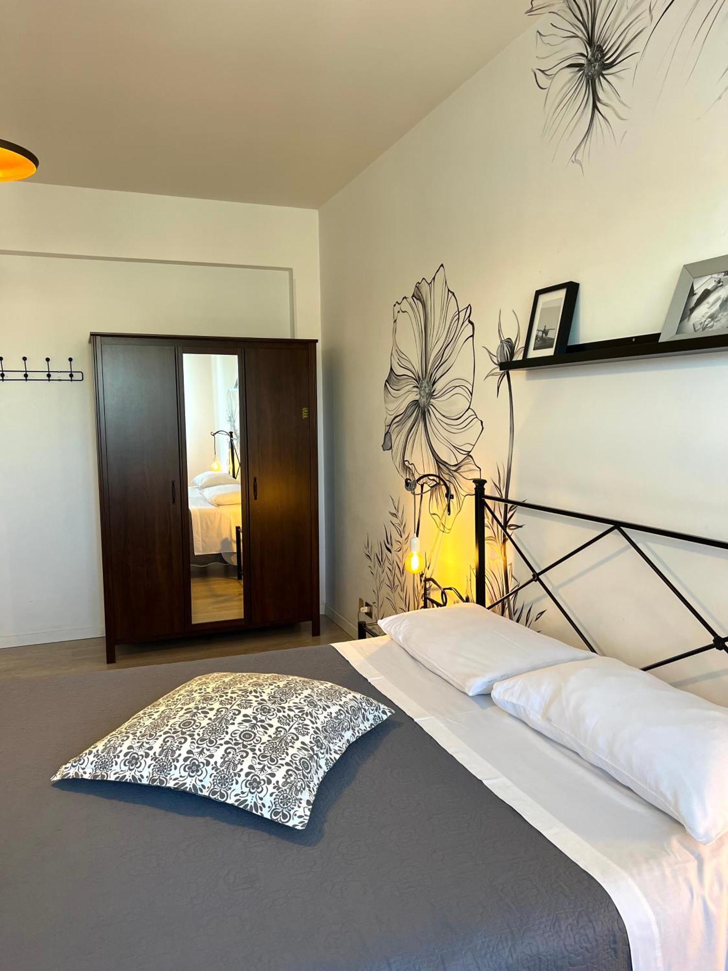 Eufonia Vinyl Friendly Apartment Roma Exterior foto